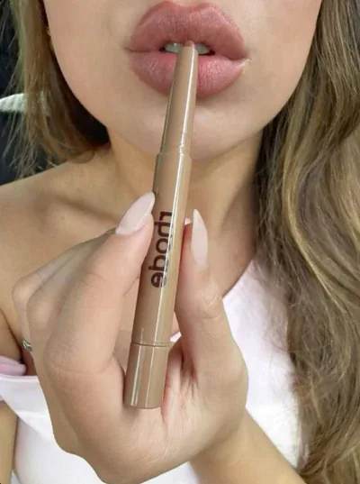 Reseña de Mariana L. usando Rhode Peptide Lip Shape